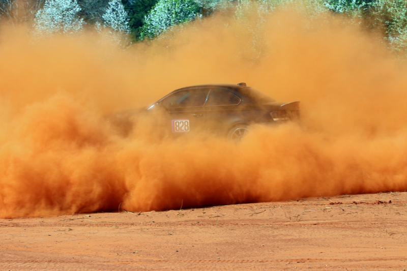 Illustration for article titled BMW 135 rallycross car :-)